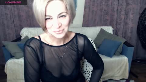 Lola online show from December 9, 2024, 11:45 pm