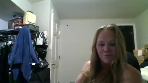 blondetoplease online show from June 24, 2026, 4:55 am