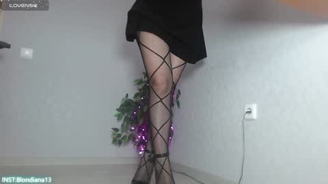 Im Di. I smell naked even when Im dressed. online show from December 17, 2024, 10:44 am