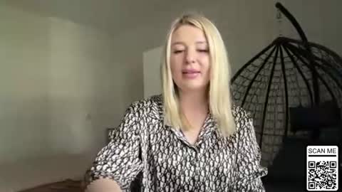 blondie_xoxoxo online show from June 17, 2026, 8:39 am