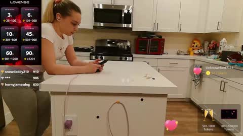 Bubbles online show from February 6, 2025, 2:04 pm