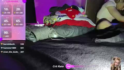 Bubbles online show from October 15, 2025, 12:49 pm