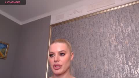 Helen online show from March 11, 2025, 12:33 am