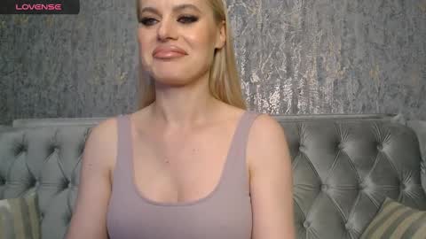 Helen online show from March 12, 2025, 8:31 pm