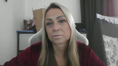 Iren online show from October 23, 2025, 8:46 am