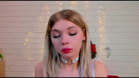 blondy_fina online show from February 7, 2026, 5:11 am