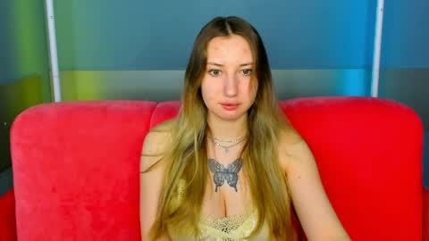 Snapshot of blondyjolly chatting on April 1, 2026, 1:17 am blondyjolly online show from April 1, 2026, 1:17 am