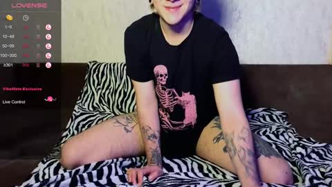 Snapshot of blooming_soul chatting on February 19, 2025, 3:38 pm blooming_soul online show from February 19, 2025, 3:38 pm