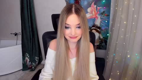 Sophia online show from December 8, 2024, 2:18 am