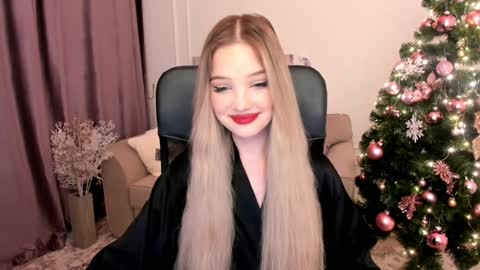 Sophia online show from December 22, 2024, 5:42 pm
