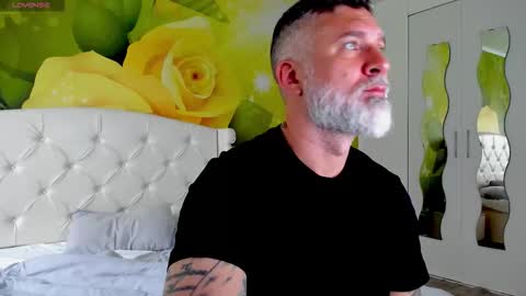 Snapshot of blowmyxxl chatting on November 9, 2025, 10:13 am Nico online show from November 9, 2025, 10:13 am