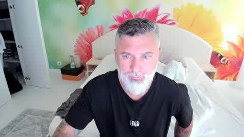 Nico online show from November 21, 2025, 10:47 am