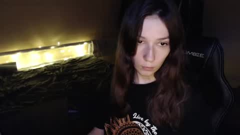 blue__velvet_ online show from June 15, 2026, 9:17 pm