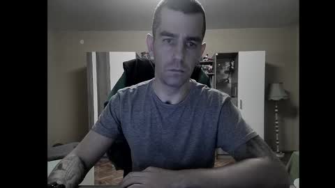 Snapshot of blue_eyed_wolf chatting on December 28, 2024, 8:47 pm Runaway online show from December 28, 2024, 8:47 pm