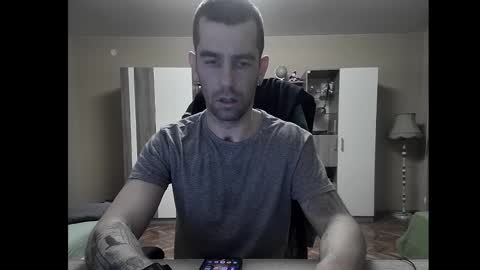 Snapshot of blue_eyed_wolf chatting on January 1, 2025, 7:43 pm Runaway online show from January 1, 2025, 7:43 pm