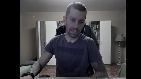Snapshot of blue_eyed_wolf chatting on January 4, 2025, 7:44 pm Runaway online show from January 4, 2025, 7:44 pm