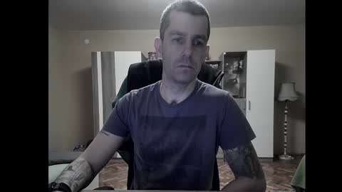 Snapshot of blue_eyed_wolf chatting on January 5, 2025, 8:00 pm Runaway online show from January 5, 2025, 8:00 pm