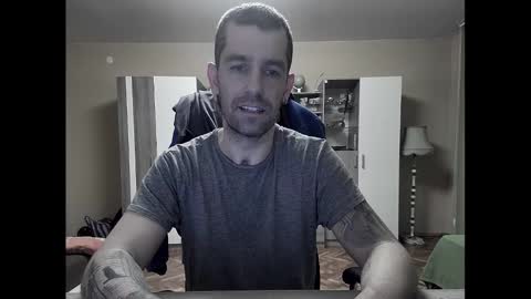 Snapshot of blue_eyed_wolf chatting on February 9, 2025, 7:09 pm Runaway online show from February 9, 2025, 7:09 pm