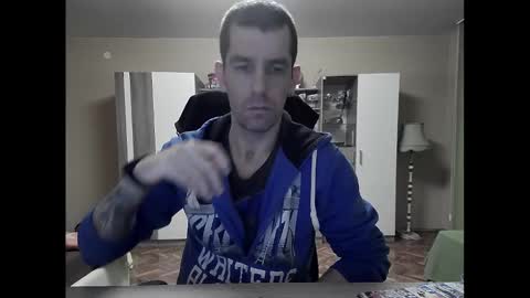 Snapshot of blue_eyed_wolf chatting on February 13, 2025, 8:24 pm Runaway online show from February 13, 2025, 8:24 pm