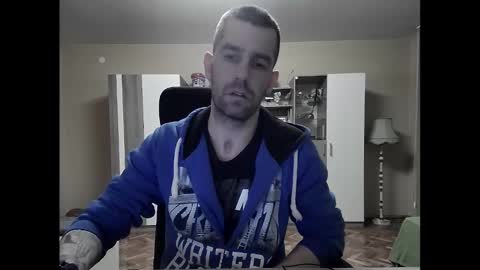 Snapshot of blue_eyed_wolf chatting on February 19, 2025, 9:14 pm Runaway online show from February 19, 2025, 9:14 pm