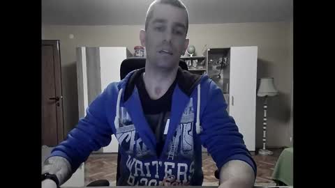 Snapshot of blue_eyed_wolf chatting on February 22, 2025, 3:58 pm Runaway online show from February 22, 2025, 3:58 pm