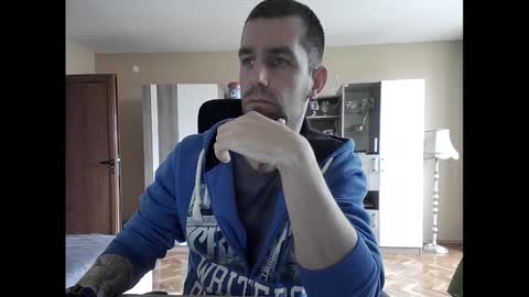 Snapshot of blue_eyed_wolf chatting on February 28, 2025, 12:31 pm Runaway online show from February 28, 2025, 12:31 pm