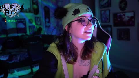 Snapshot of blueasfuck chatting on December 29, 2024, 12:41 am Blue online show from December 29, 2024, 12:41 am