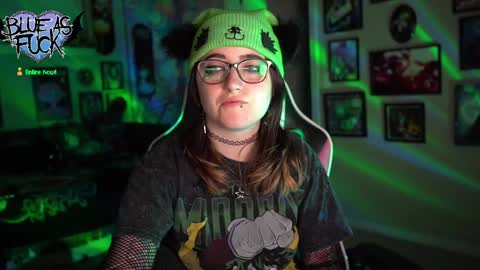 Snapshot of blueasfuck chatting on January 5, 2025, 2:38 am Blue online show from January 5, 2025, 2:38 am