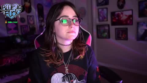 Snapshot of blueasfuck chatting on January 10, 2025, 1:42 am Blue online show from January 10, 2025, 1:42 am