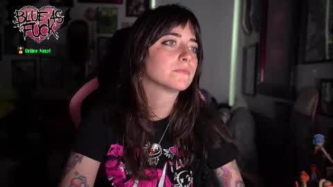 Snapshot of blueasfuck chatting on October 28, 2025, 11:51 pm Blue online show from October 28, 2025, 11:51 pm