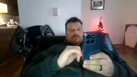 bluedemoneyes1986 online show from November 18, 2025, 9:30 pm