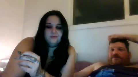 bluedemoneyes1986 online show from November 29, 2025, 5:32 am