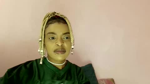 Tee online show from September 15, 2025, 11:10 am