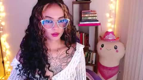 Snapshot of bluee_v chatting on October 29, 2025, 1:52 am Im Abril .. Nice to meet you thumb up me please its important INDEPENDENT MODEL online show from October 29, 2025, 1:52 am
