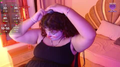 Bluee online show from October 31, 2025, 10:44 pm