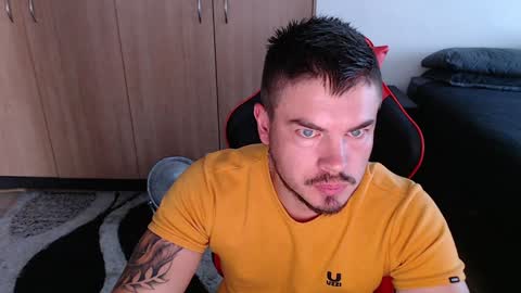 Snapshot of blueeyeboy0 chatting on January 22, 2025, 12:38 pm blueeyeboy0 online show from January 22, 2025, 12:38 pm