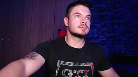 Snapshot of blueeyeboy0 chatting on February 17, 2025, 3:04 am blueeyeboy0 online show from February 17, 2025, 3:04 am