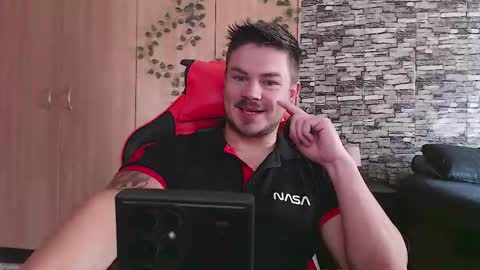 Snapshot of blueeyeboy0 chatting on September 12, 2025, 6:57 am blueeyeboy0 online show from September 12, 2025, 6:57 am