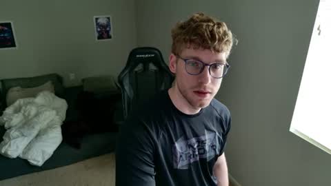 blueeyedtallguy online show from July 7, 2026, 11:09 pm