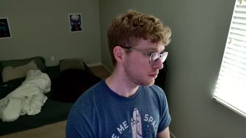 blueeyedtallguy online show from July 8, 2026, 10:36 pm