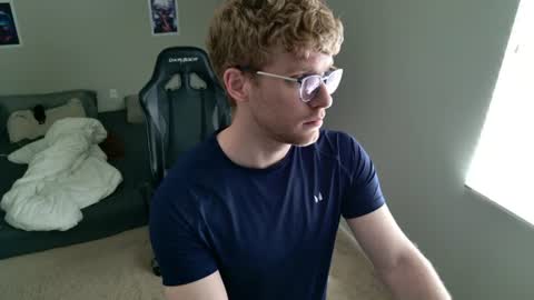 blueeyedtallguy online show from July 16, 2026, 10:16 pm