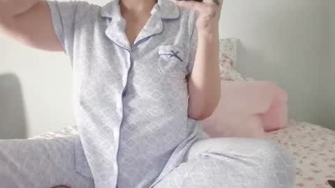 Snapshot of blueeyes40ddds chatting on November 12, 2025, 3:34 pm BlueEyes40DDDs online show from November 12, 2025, 3:34 pm