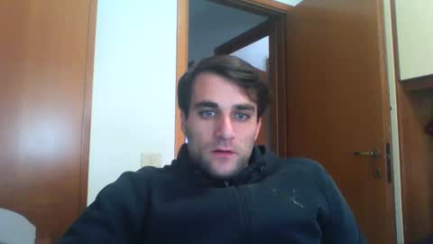 bluejoee online show from December 20, 2025, 8:54 am