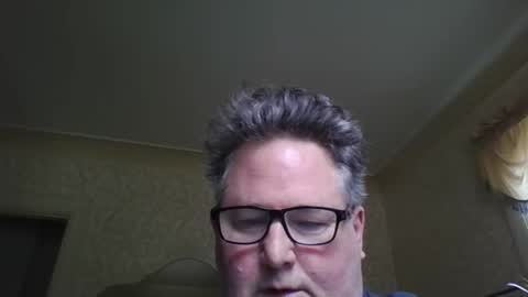 Snapshot of bluemoose70 chatting on June 1, 2026, 5:47 pm bluemoose70 online show from June 1, 2026, 5:47 pm