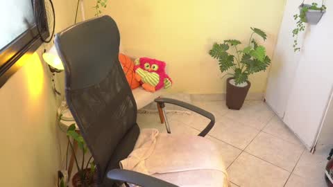 FLORAA online show from January 3, 2025, 2:30 pm