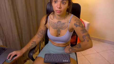 FLORAA online show from October 31, 2025, 11:22 am