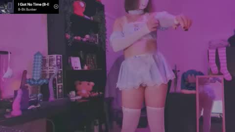 Blue online show from March 4, 2026, 11:22 pm