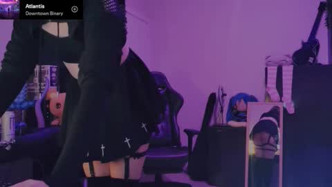 Blue online show from March 5, 2026, 7:54 pm