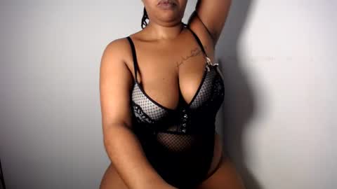 Snapshot of blueyivy chatting on June 25, 2026, 7:35 am Babygirl online show from June 25, 2026, 7:35 am