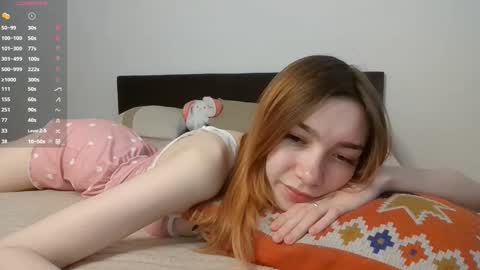 Snapshot of blush_lover chatting on October 23, 2025, 10:36 am Kate online show from October 23, 2025, 10:36 am